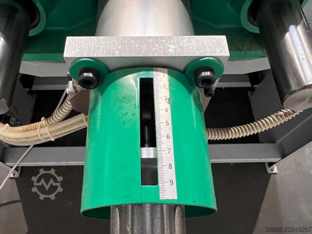 Multi-spindle drilling machine Detel M-35