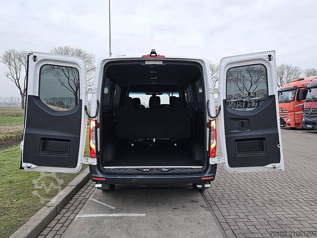 Passenger transportation MERCEDES-BENZ SPRINTER 311 TOURER 9-Persoons