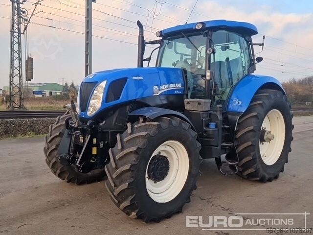 Traktor New Holland T7.235
