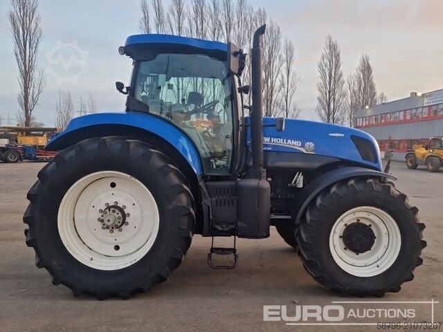 Traktor New Holland T7.235