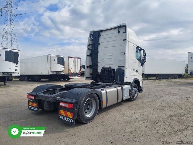 Standard tractor unit VOLVO FH 500 Globetrotter XL