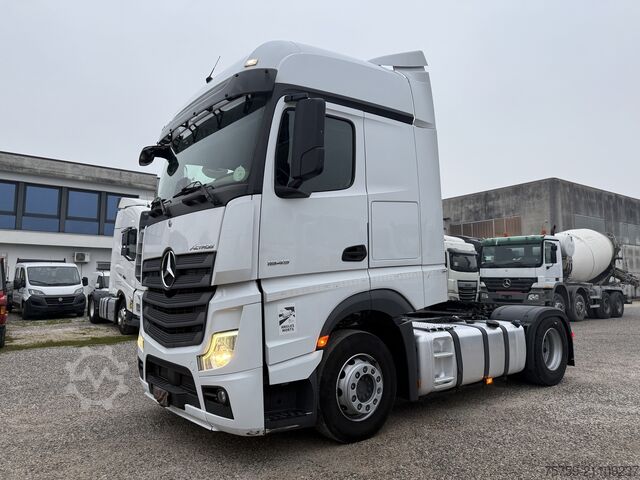 Standard tractor unit Mercedes-Benz Actros 1845 ADR ÖL-Retarder Euro6