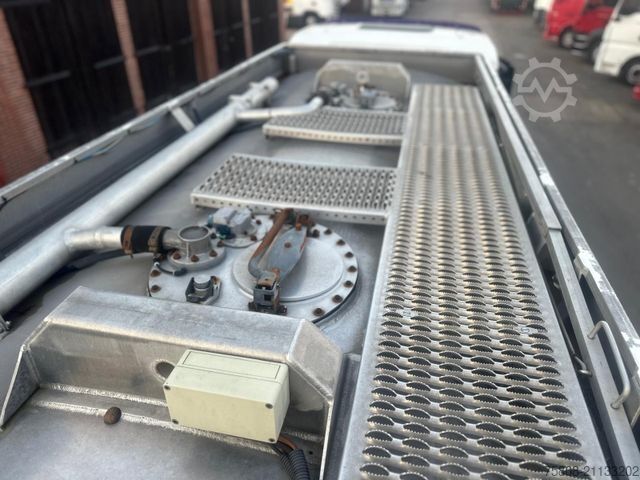 LKW mit Tankaufbau MAN TGS 18.400 BL Tank Willig 13500 Intarder Diesel/