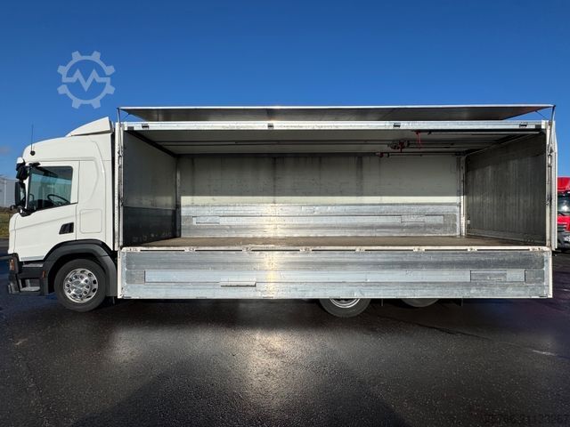 LKW mit Getränkeaufbau SCANIA P 320 / LBW  / LENKACHSE / 18 PAL