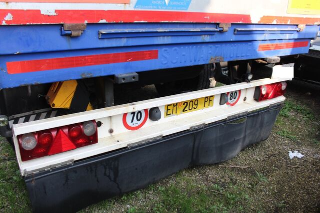 Open trailer Schwarzmüller rimorchio sponde 3assi aperto usato