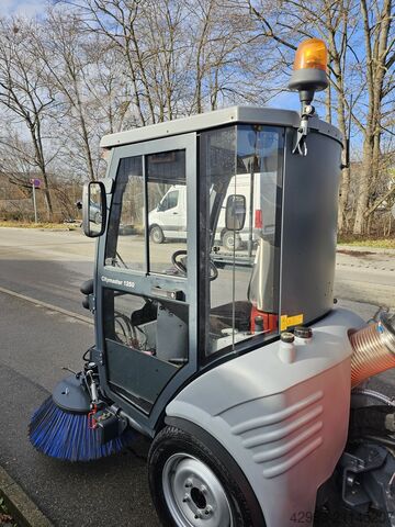 Kehrmaschine Hako Citymaster 1250