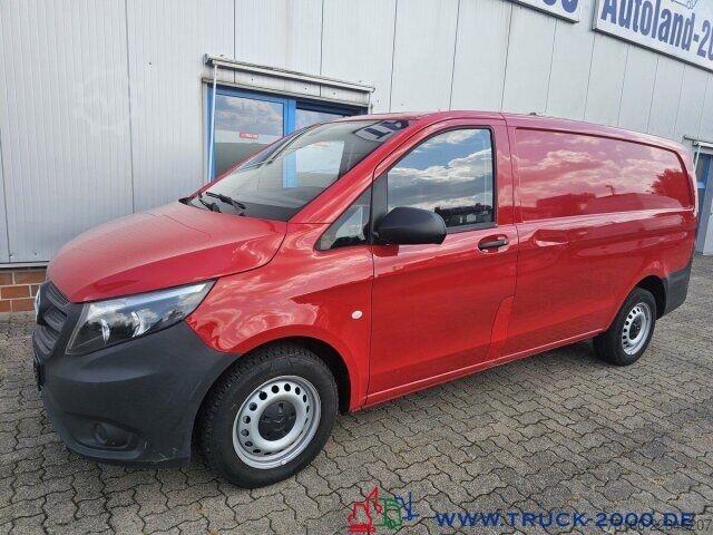Customized van Mercedes-Benz Vito 109 Sortimo Regaleinbau 3 Sitzer TÜV 06/27