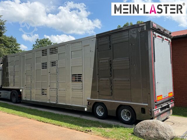 Livestock semitrailer Finkl 3 + 4 Stock/ Hubdach / Rampe / Tränke/Funk