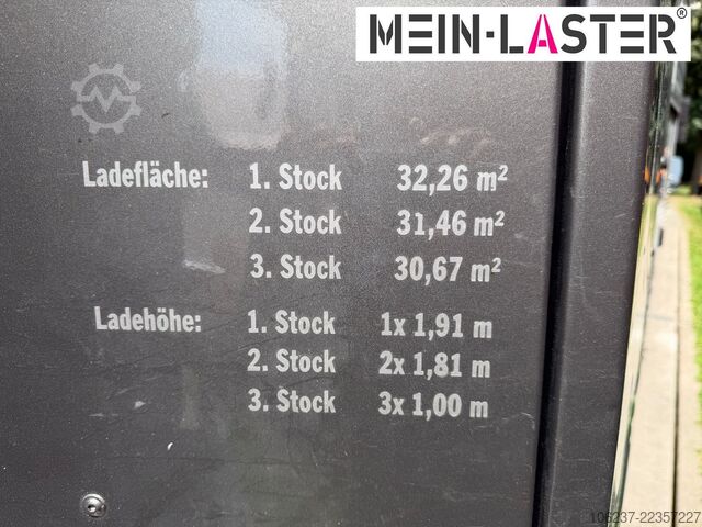 Livestock semitrailer Finkl 3 + 4 Stock/ Hubdach / Rampe / Tränke/Funk