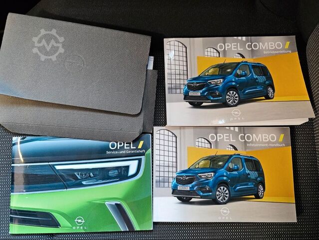 Panel van OPEL Combo-e Cargo XL 50-kWh Regalsystem Navi Kamera