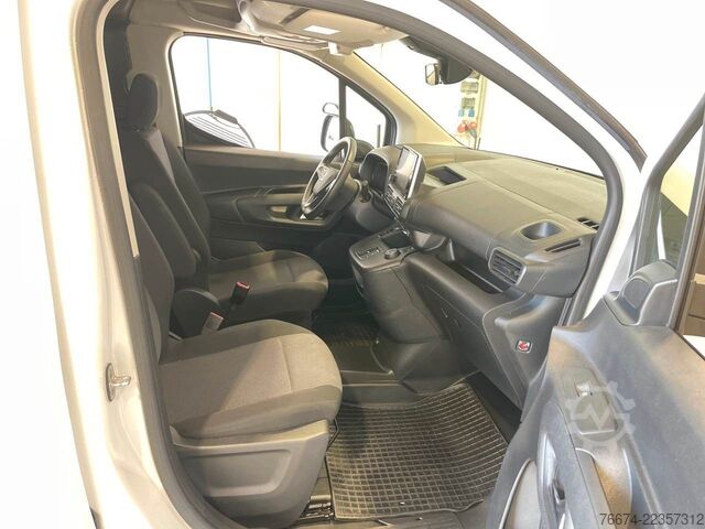 Panel van OPEL Combo-e Cargo XL 50-kWh Regalsystem Navi Kamera