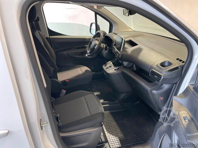 Panel van OPEL Combo-e Cargo XL 50-kWh Regalsystem Navi Kamera