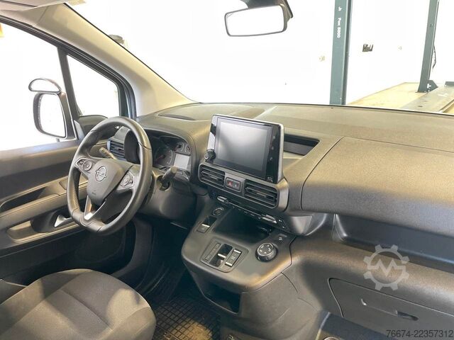 Panel van OPEL Combo-e Cargo XL 50-kWh Regalsystem Navi Kamera