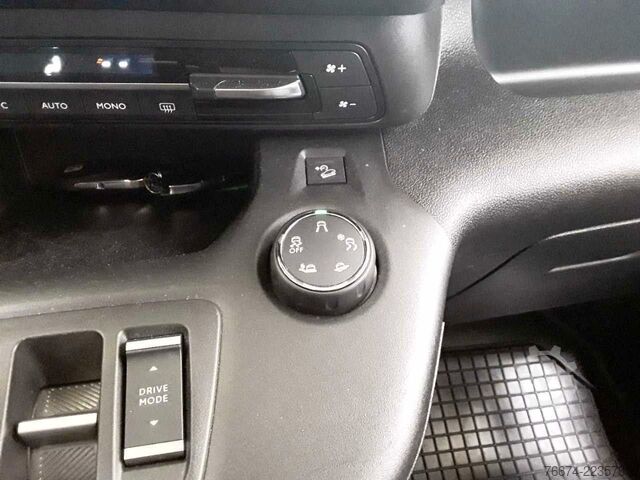 Panel van OPEL Combo-e Cargo XL 50-kWh Regalsystem Navi Kamera
