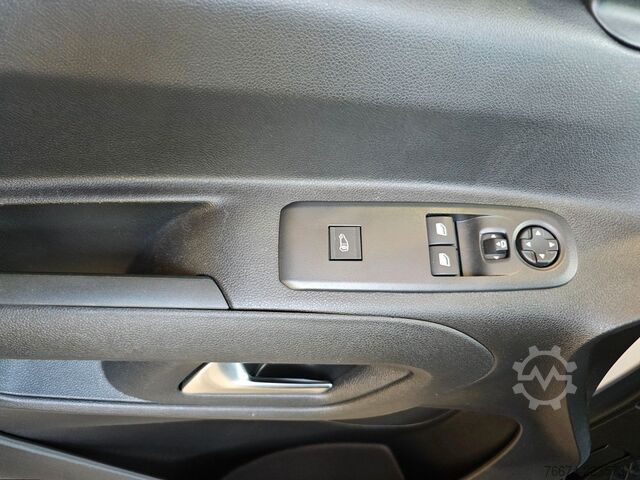 Panel van OPEL Combo-e Cargo XL 50-kWh Regalsystem Navi Kamera
