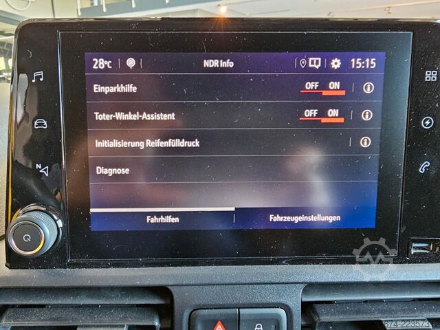 Panel van OPEL Combo-e Cargo XL 50-kWh Regalsystem Navi Kamera