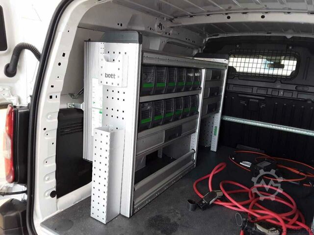 Panel van OPEL Combo-e Cargo XL 50-kWh Regalsystem Navi Kamera