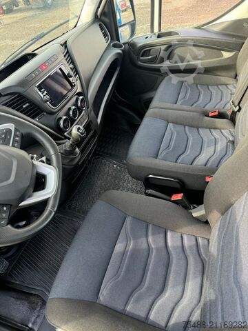 Fester Körper Iveco DAILY 35 C 18