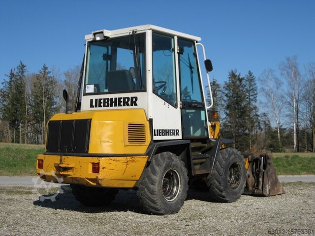Liebherr L504 inkl. Schaufel und Gabel Liebherr L504
