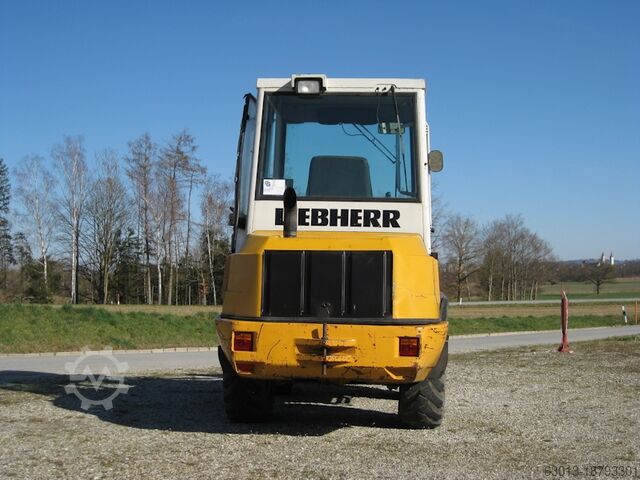 Liebherr L504 inkl. Schaufel und Gabel Liebherr L504
