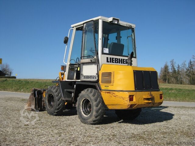 Liebherr L504 inkl. Schaufel und Gabel Liebherr L504
