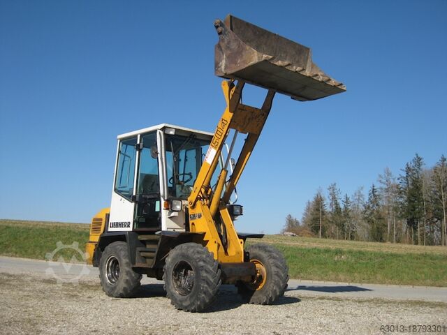 Liebherr L504 inkl. Schaufel und Gabel Liebherr L504