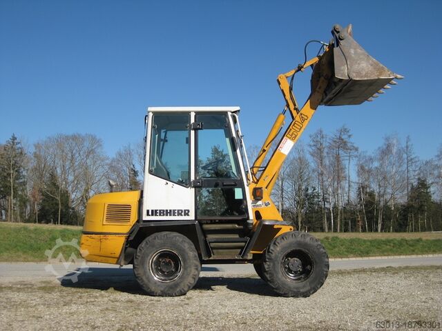Liebherr L504 inkl. Schaufel und Gabel Liebherr L504