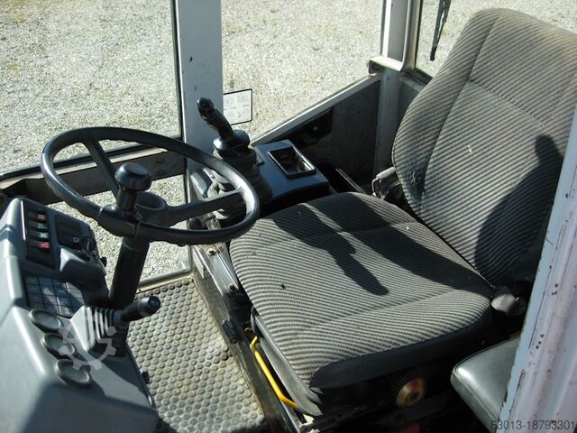 Liebherr L504 inkl. Schaufel und Gabel Liebherr L504