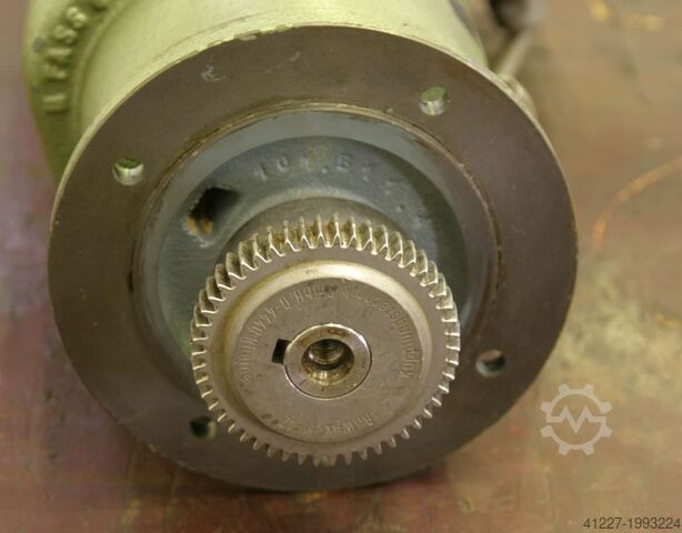 Geared motor 0.75 kW 178 rpm SEW Eurodrive RF40DT80N4