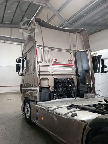 Standard SZM DAF XF 530 Full PNEUM.-ADR-retarder+MX- FULL