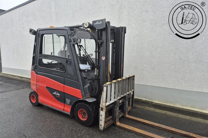 Electric 4-wheeler Linde E25/600 HL