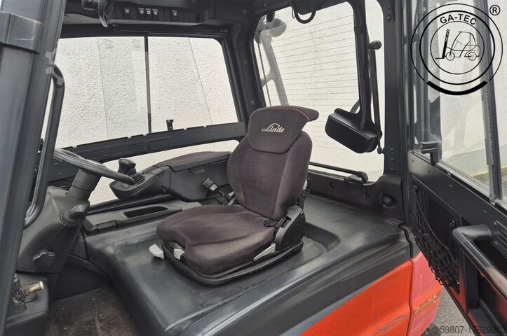 Electric 4-wheeler Linde E25/600 HL