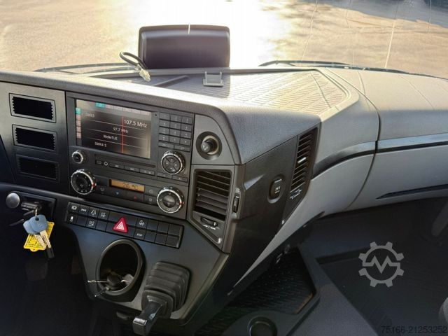 LKW mit Pritsche (offen) MERCEDES-BENZ ANTOS 1833 L Pritsche*SCHIEBE*AHK*Vorr. Stapler