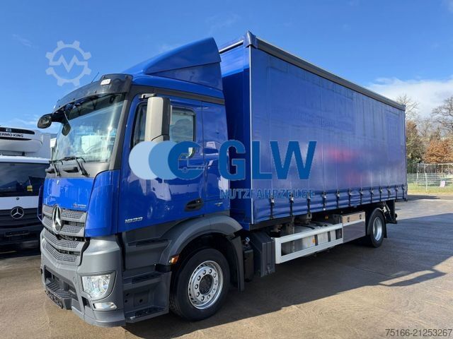 LKW mit Pritsche & Plane MERCEDES-BENZ ANTOS 1833 L Pritsche*SCHIEBE*AHK*Vorr. Stapler