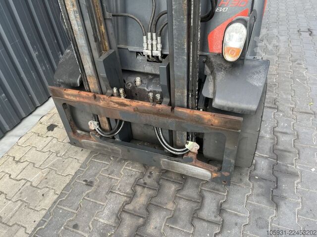 LPG Forklifts Linde H30T-02