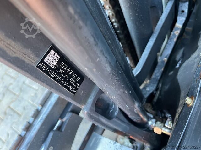 Electric 3-wheel forklift Linde E16C-01
