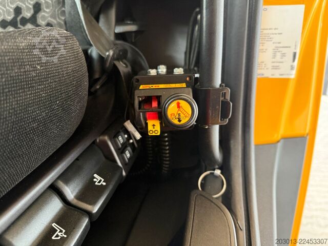 Standard tractor unit SCANIA G450 XT 4x4 Euro 6 SZM Kipphydraulik Blatt /Luft