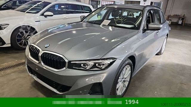 Kleinbus BMW 320d Touring xDrive Navigation PDC