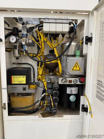 Universal-Bearbeitungszentrum DMG MORI ecoMill 50