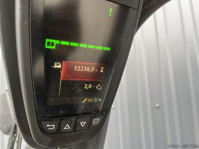 Electric 3-wheel forklift Linde E16-02