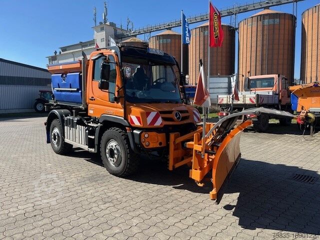 Unimog Mercedes-Benz Unimog U427