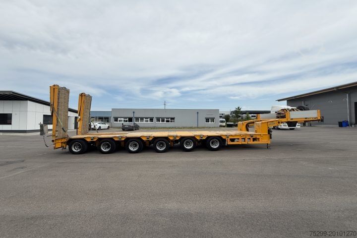 Low loader semitrailer Goldhofer STZ H6 75/80 AA Tieflader / Swiss-Vehicle