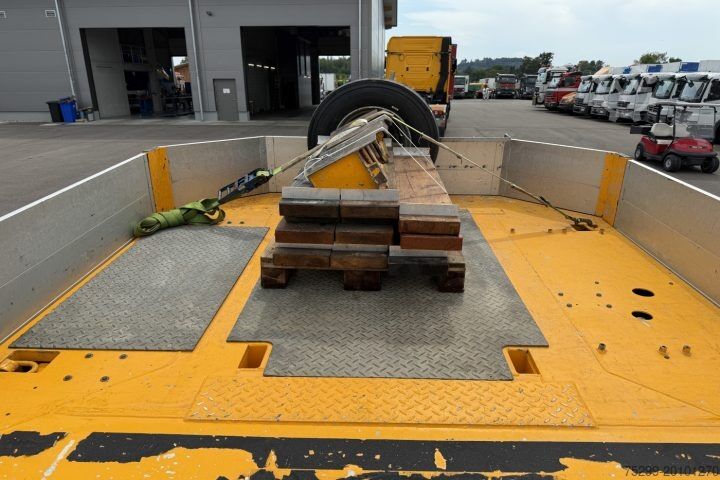 Low loader semitrailer Goldhofer STZ H6 75/80 AA Tieflader / Swiss-Vehicle