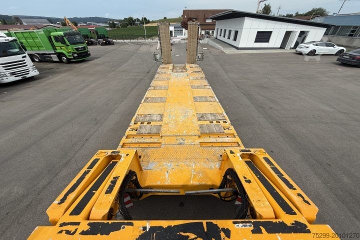 Low loader semitrailer Goldhofer STZ H6 75/80 AA Tieflader / Swiss-Vehicle