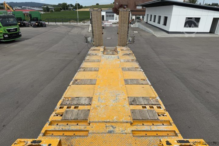 Low loader semitrailer Goldhofer STZ H6 75/80 AA Tieflader / Swiss-Vehicle