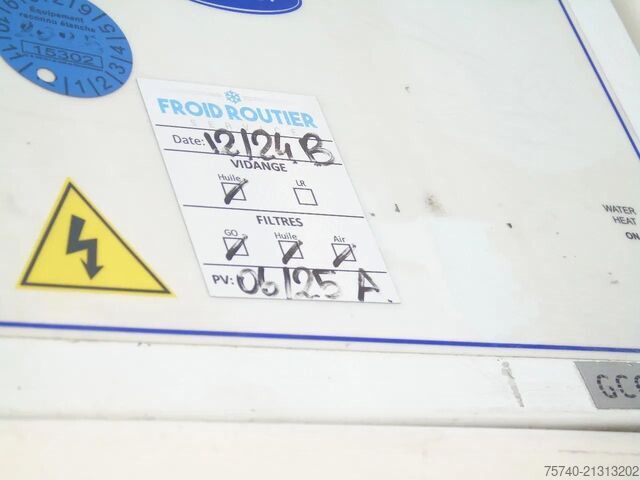 Refrigerated/freezer transport Volvo FL 14.210 + ATP/FRC + CARRIER + LIFT + EURO 6