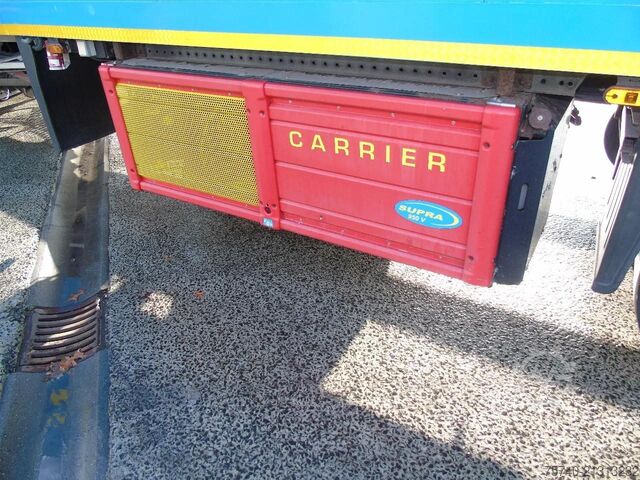 Refrigerated/freezer transport Schmitz Cargobull 2 AXLE + CARRIER + DHOLLANDIA LOADLIFT