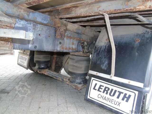 Box body Volvo FL 240 + 12t + euro 5 + lift