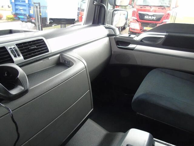 Refrigerated/freezer transport MAN TGM 18.250 + carrier supra 850 + euro 6 + lift ...