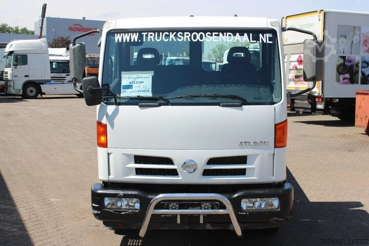 Autotransporter Nissan ATLEON 80.140 + MANUAL + EURO 3